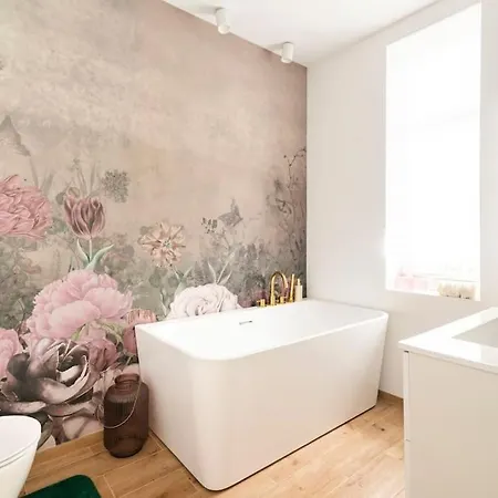 Sunny Apartment, Monte Cassino