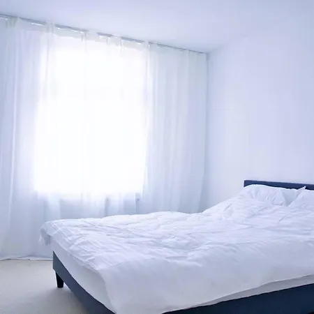 Sunny Apartment, Monte Cassino